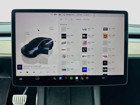 Used 2023 Tesla Model Y Performance AWD/4WD image 11