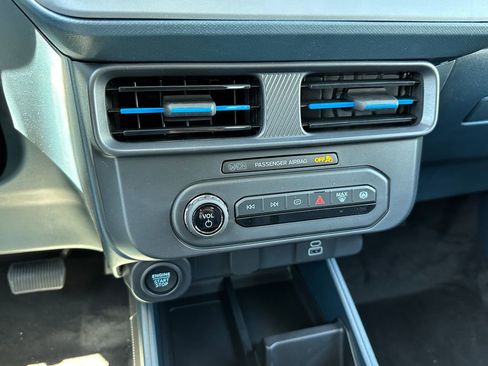 New 2026 Ford Maverick Lobo AWD/4WD image 29