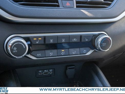 Used 2022 Nissan Altima 2.0 SR image 22