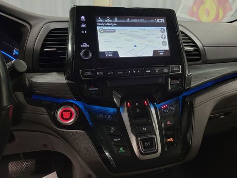Used 2023 Honda Odyssey Elite image 14