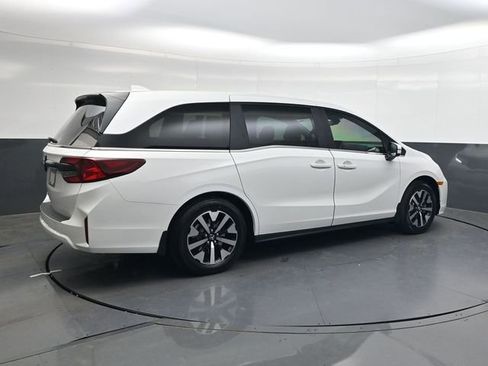 New 2026 Honda Odyssey EX-L image 4