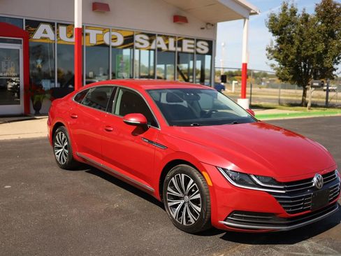 Used 2019 Volkswagen Arteon SE image 3