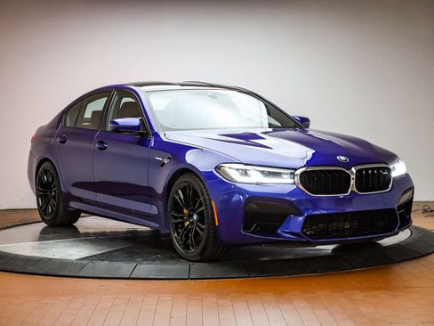 Certified 2022 BMW M5 w/ Executive Package image 6