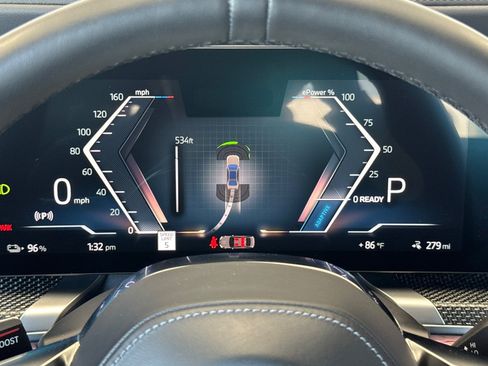 Used 2023 BMW i7 xDrive60 AWD/4WD image 23