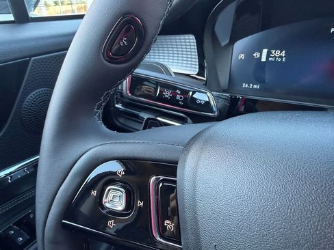 New 2026 Lincoln Corsair Premiere image 21