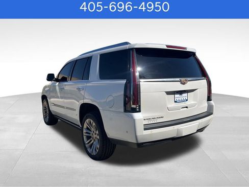 Used 2020 Cadillac Escalade Premium Luxury w/ LPO, Radiant Package image 3