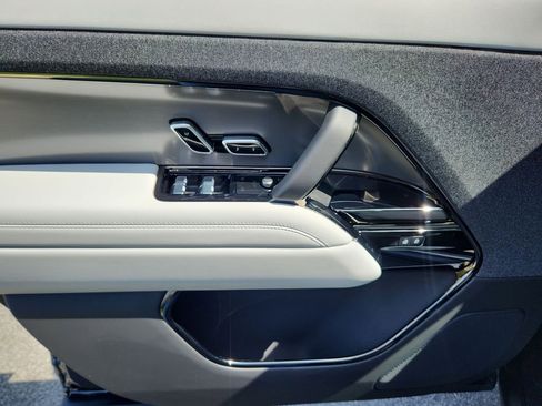 New 2026 Land Rover Range Rover Sport SE AWD/4WD image 24