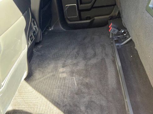 Used 2018 Ford F150 Lariat image 11