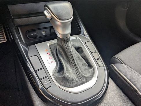 Used 2024 Kia Forte GT-Line image 16