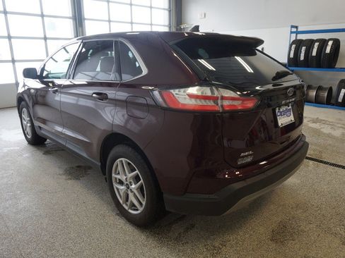 Used 2024 Ford Edge SEL w/ Convenience Package image 5