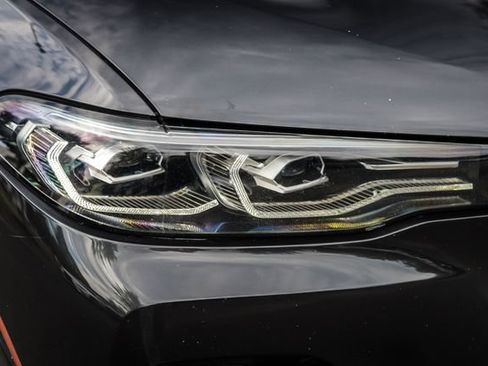 Used 2020 BMW X7 xDrive40i w/ Cold Weather Package AWD/4WD image 11