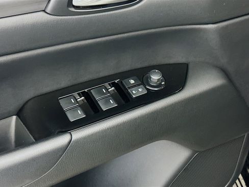 Used 2025 MAZDA CX-5 AWD 2.5 S w/ Preferred Package image 15