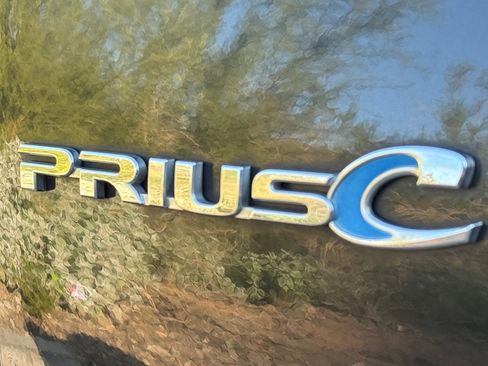 Used 2016 Toyota Prius C Two image 41