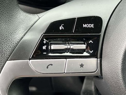 Certified 2022 Hyundai Tucson SE image 19