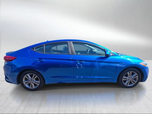 Used 2018 Hyundai Elantra SEL FWD image 2