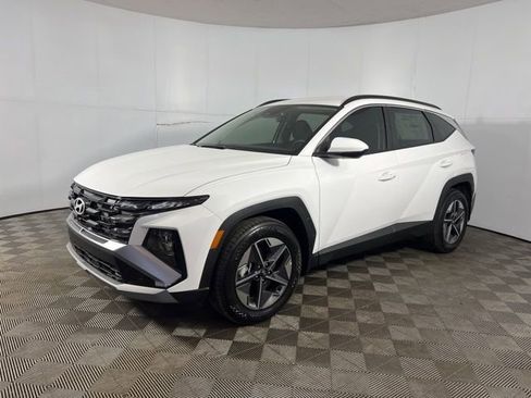 New 2026 Hyundai Tucson SEL image 1
