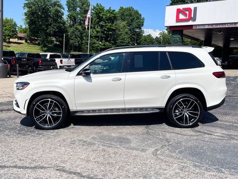 Used 2022 Mercedes-Benz GLS 450 4MATIC image 3