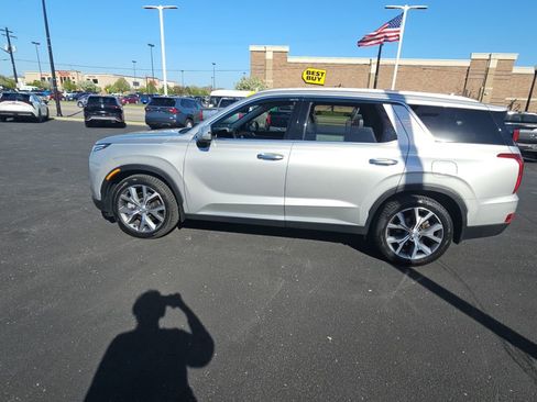 Used 2022 Hyundai Palisade SEL w/ Premium Package AWD/4WD image 6