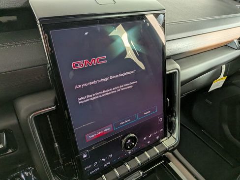 New 2026 GMC Yukon Denali image 27