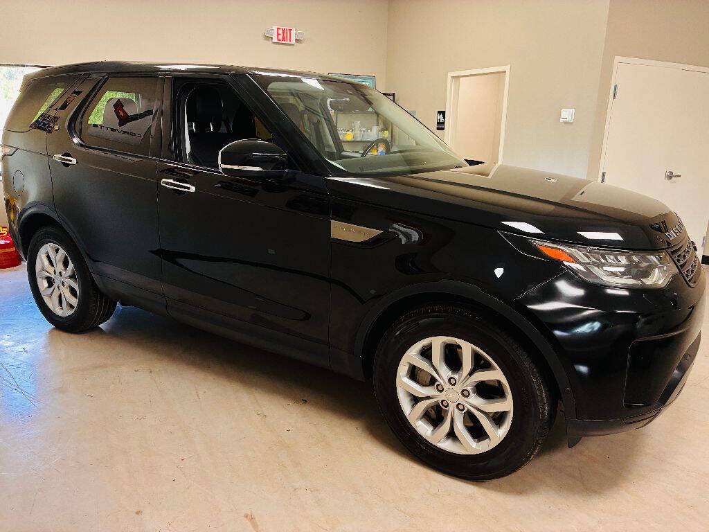 Used 2020 Land Rover Discovery SE AWD/4WD image 4