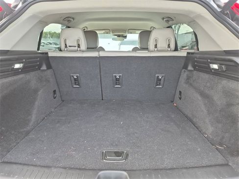 Certified 2023 Cadillac XT4 Luxury image 12