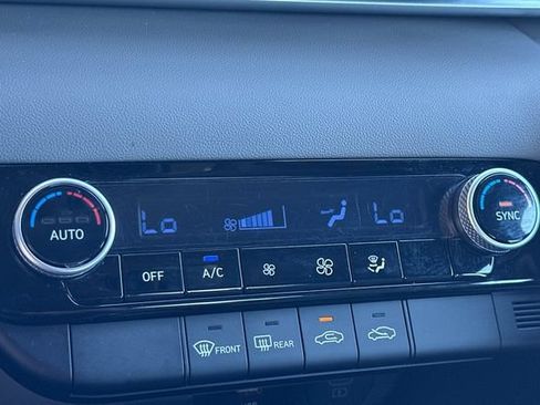 Certified 2025 Hyundai Elantra Hybrid FWD image 23