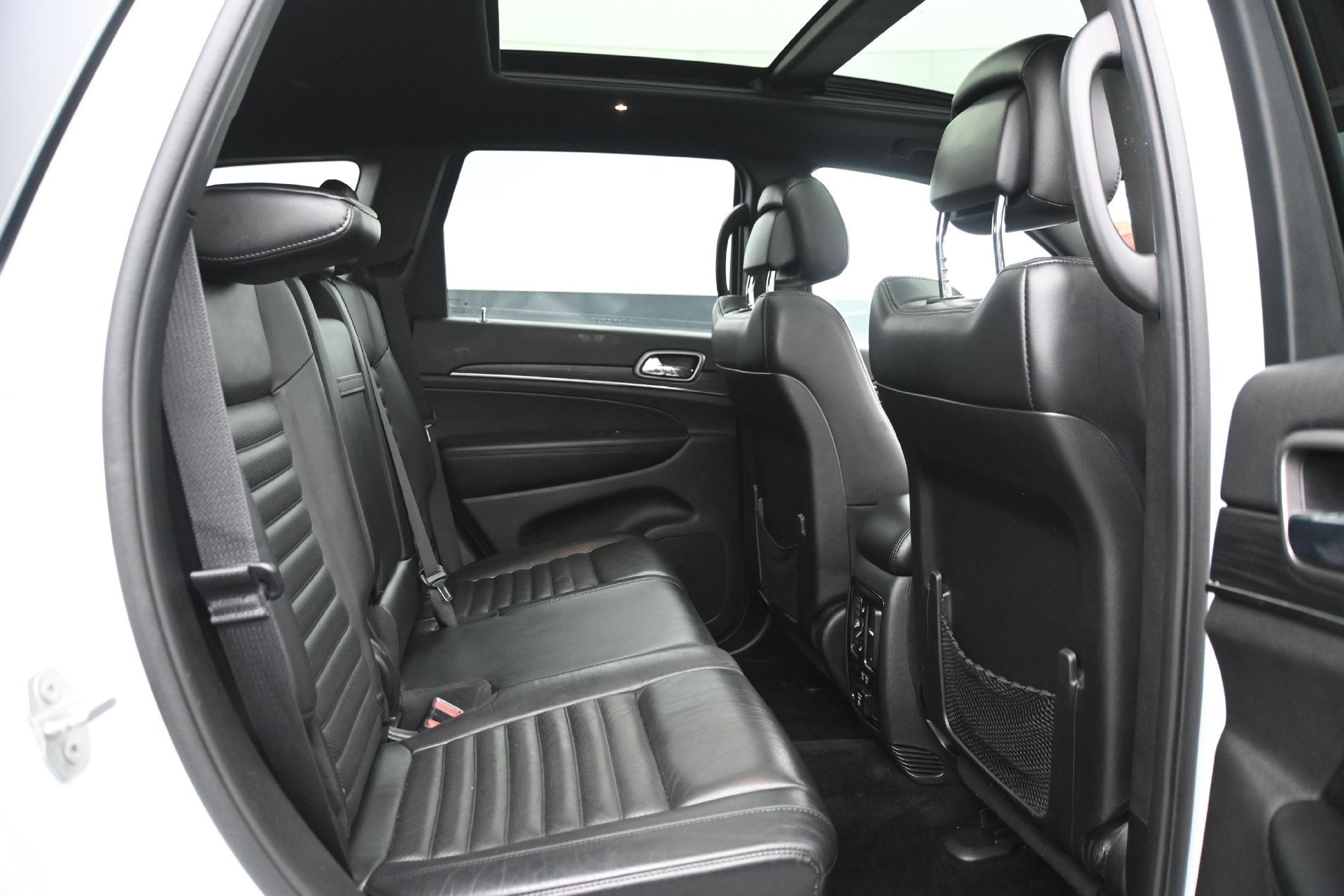 Used 2019 Jeep Grand Cherokee Limited X AWD/4WD image 14