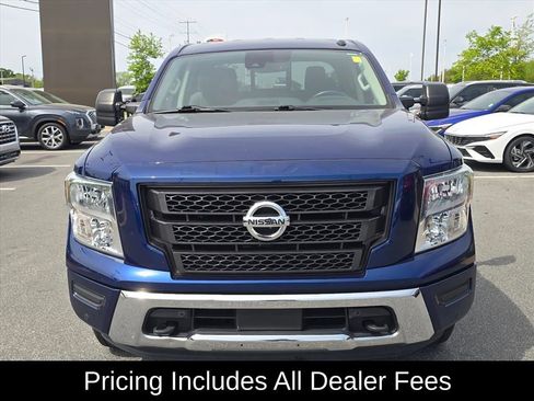 Used 2020 Nissan Titan SV w/ SV Convenience Package AWD/4WD image 8