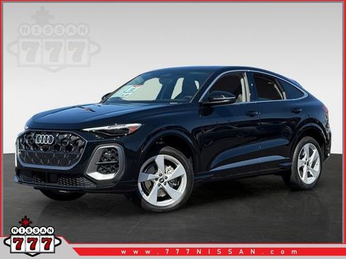 Used 2025 Audi Q5 Premium Plus AWD/4WD image 1