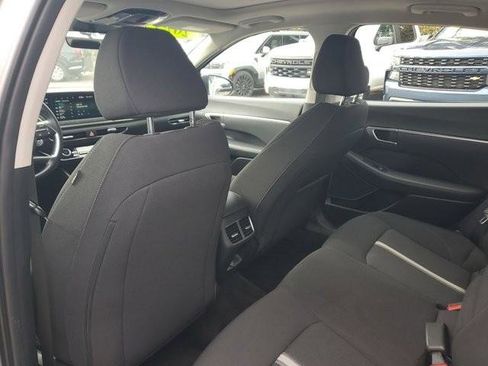 Certified 2023 Hyundai Sonata SEL w/ Convenience Package image 18