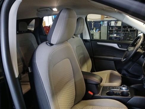 Certified 2022 Ford Escape SE w/ Convenience Package image 50