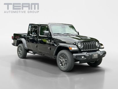 New 2025 Jeep Gladiator Sport