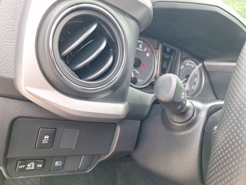 Used 2023 Toyota Tacoma SR5 RWD image 18