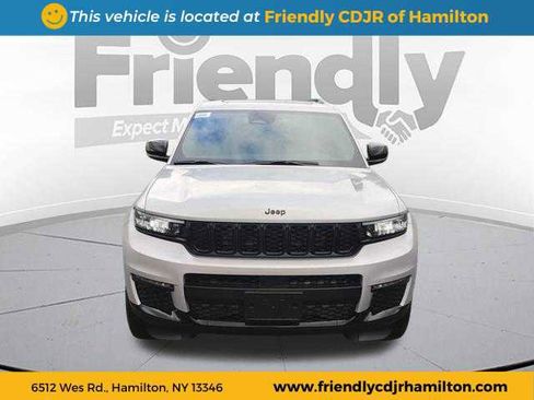 New 2025 Jeep Grand Cherokee L Limited w/ Black Appearance Package image 8