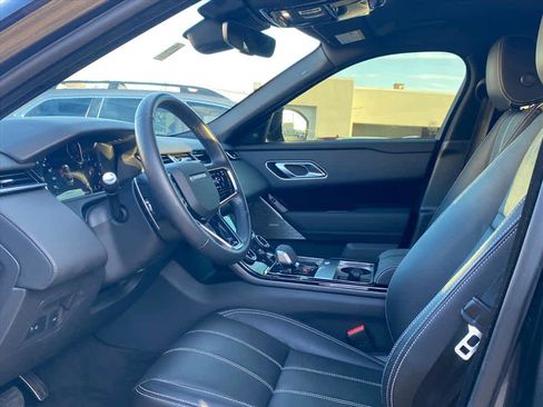 Used 2023 Land Rover Range Rover Velar R-Dynamic S image 12