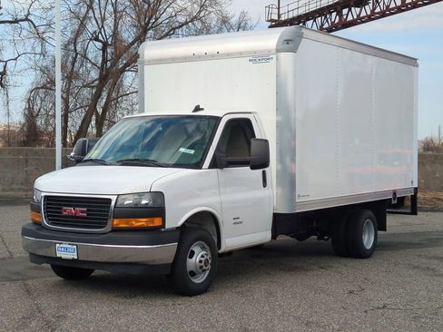 New 2025 GMC Savana 4500 w/ Power Convenience Package image 8