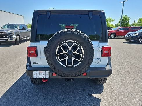 Used 2024 Jeep Wrangler Unlimited Rubicon AWD/4WD image 6