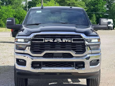 Used 2025 RAM 2500 Big Horn AWD/4WD image 2