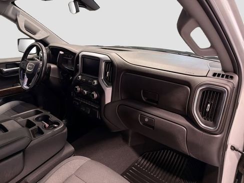 Used 2020 GMC Sierra 1500 SLE w/ SLE Value Package image 24