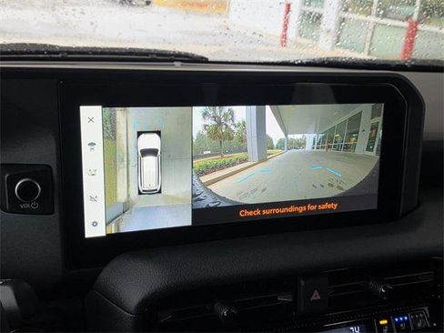 Certified 2024 Toyota Land Cruiser image 19