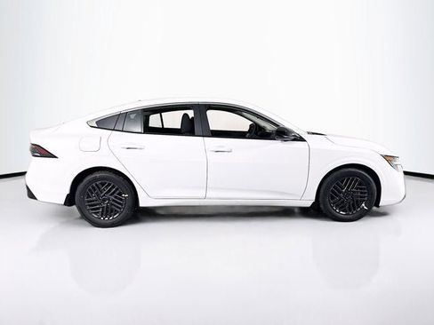 New 2026 Nissan Sentra SV w/ SV Convenience Package FWD image 4