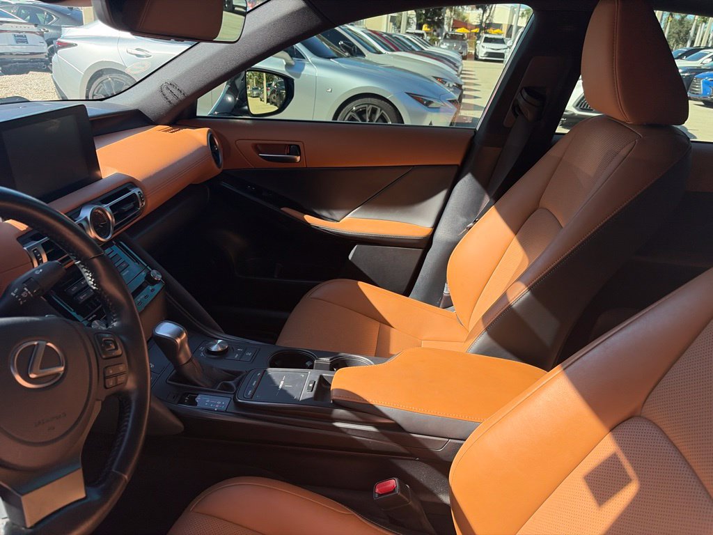 Certified 2021 Lexus IS 300 w/ Comfort Package RWD image 15