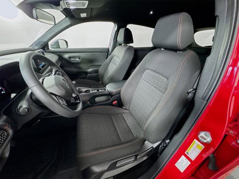 Used 2025 Honda HR-V Sport image 14