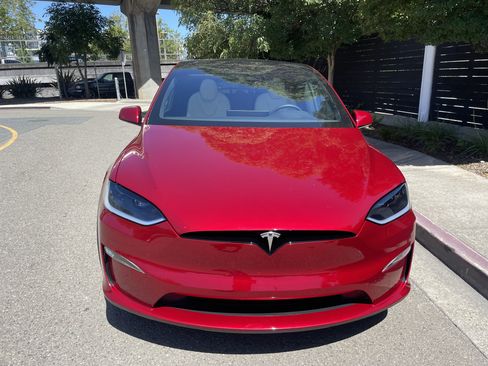 Used 2024 Tesla Model X AWD/4WD image 5