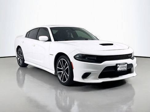 Used 2020 Dodge Charger R/T w/ Plus Group RWD image 4