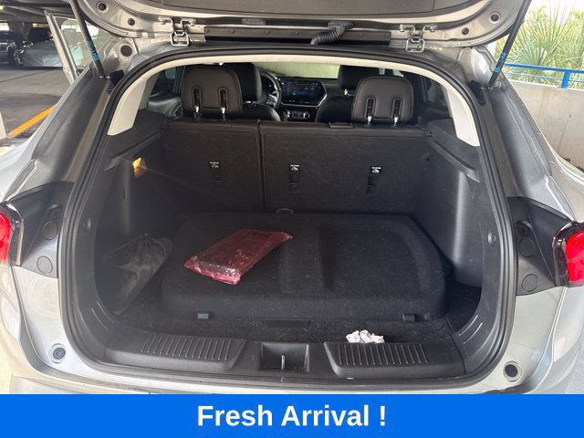 Used 2024 Chevrolet Trax ACTIV w/ Sunroof Package FWD image 4