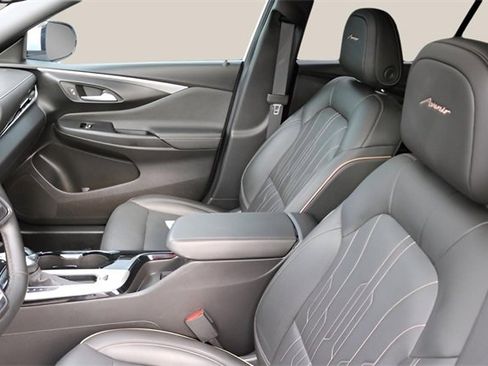 Used 2024 Buick Envista Avenir image 13