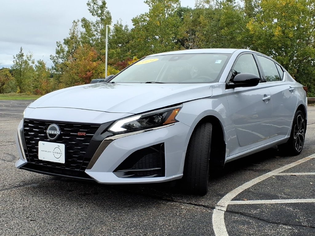 Certified 2024 Nissan Altima 2.5 SR AWD/4WD image 6