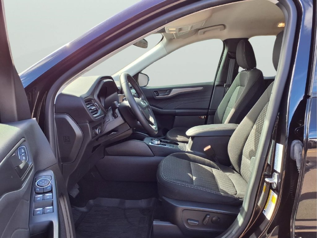 Used 2024 Ford Escape Active AWD/4WD image 15