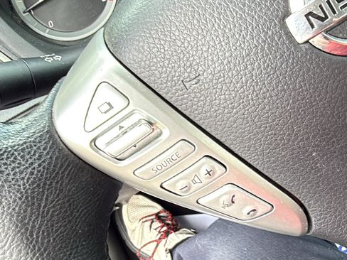Used 2014 Nissan Sentra SR w/ SR Driver Package FWD image 10